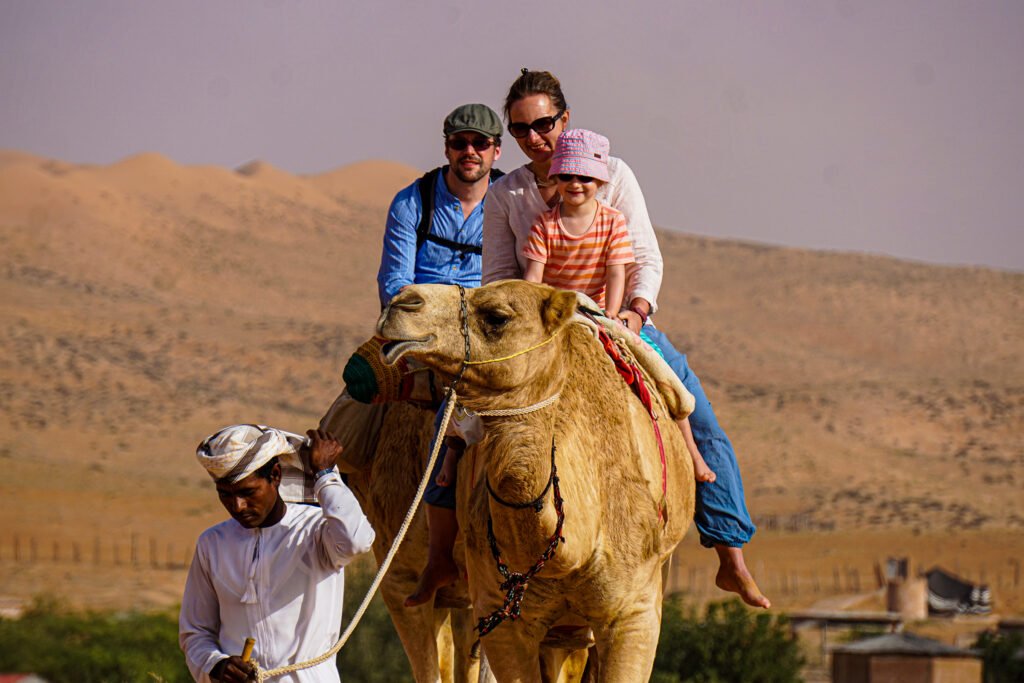 s h camel trek -wahiba sands